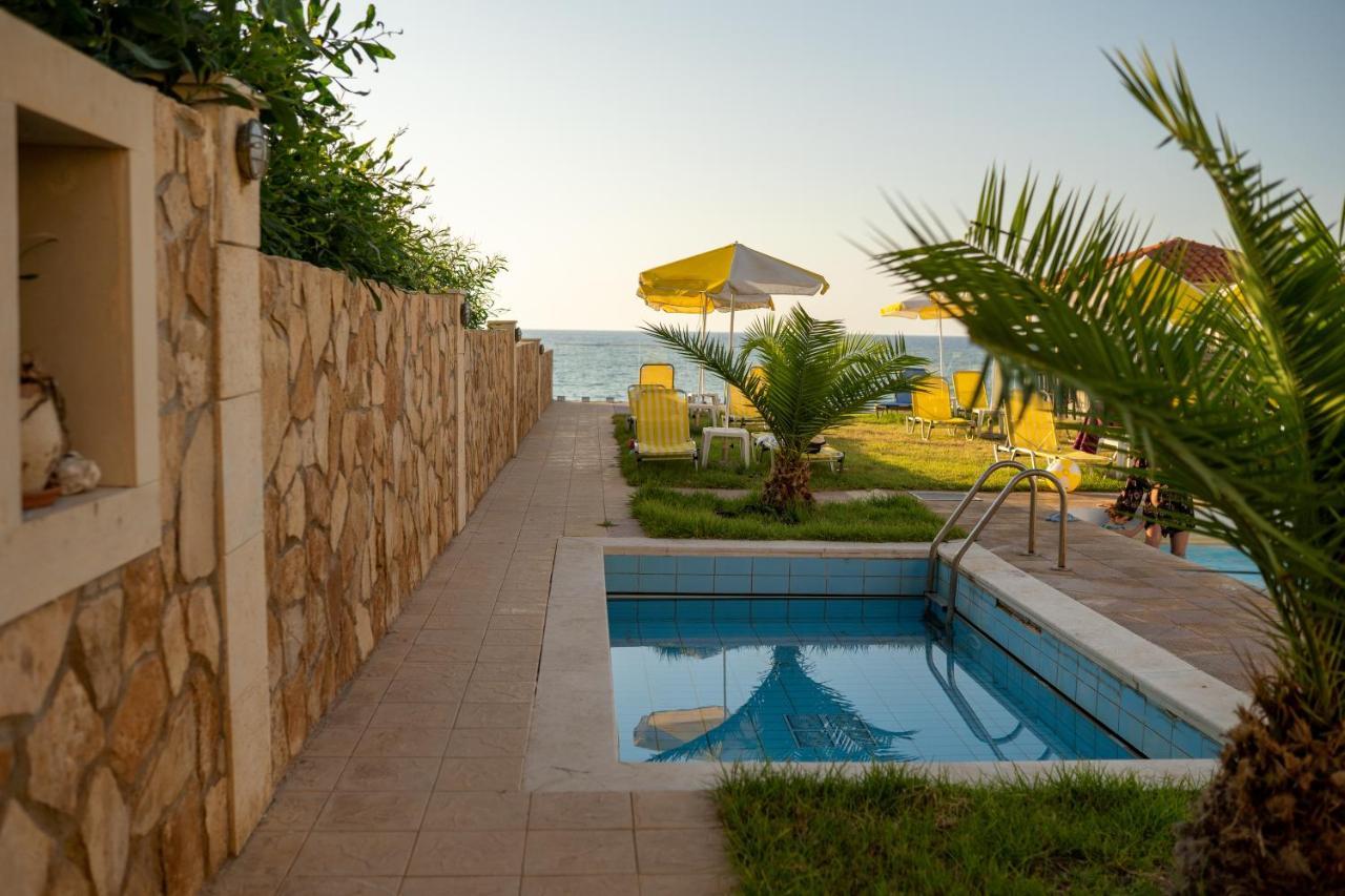 Ekavi Hotel Sfakaki Bagian luar foto